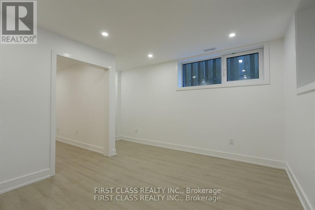 Lower - 72 Chester Avenue, Toronto, Ontario  M4K 2Z8 - Photo 10 - E12794026