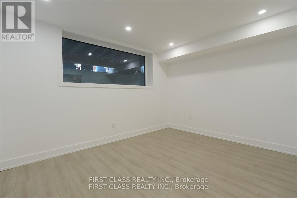 Lower - 72 Chester Avenue, Toronto, Ontario  M4K 2Z8 - Photo 6 - E12794026