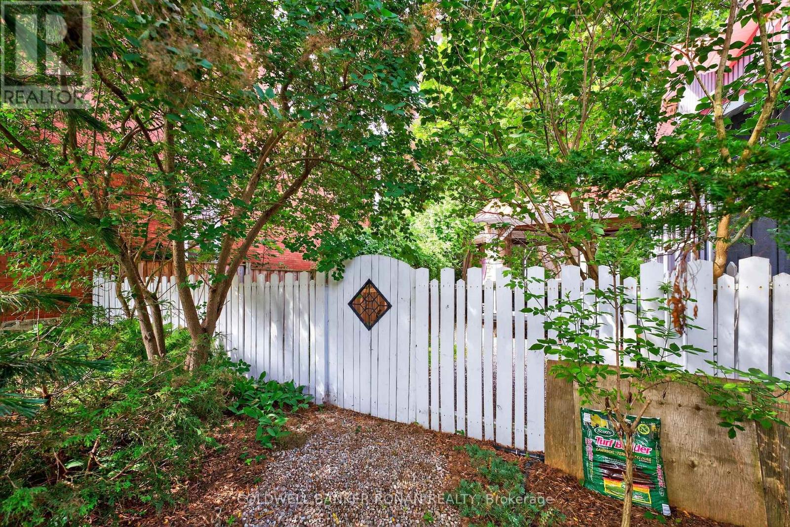 22 Centre Street N, New Tecumseth, Ontario  L0G 1A0 - Photo 38 - N12794022