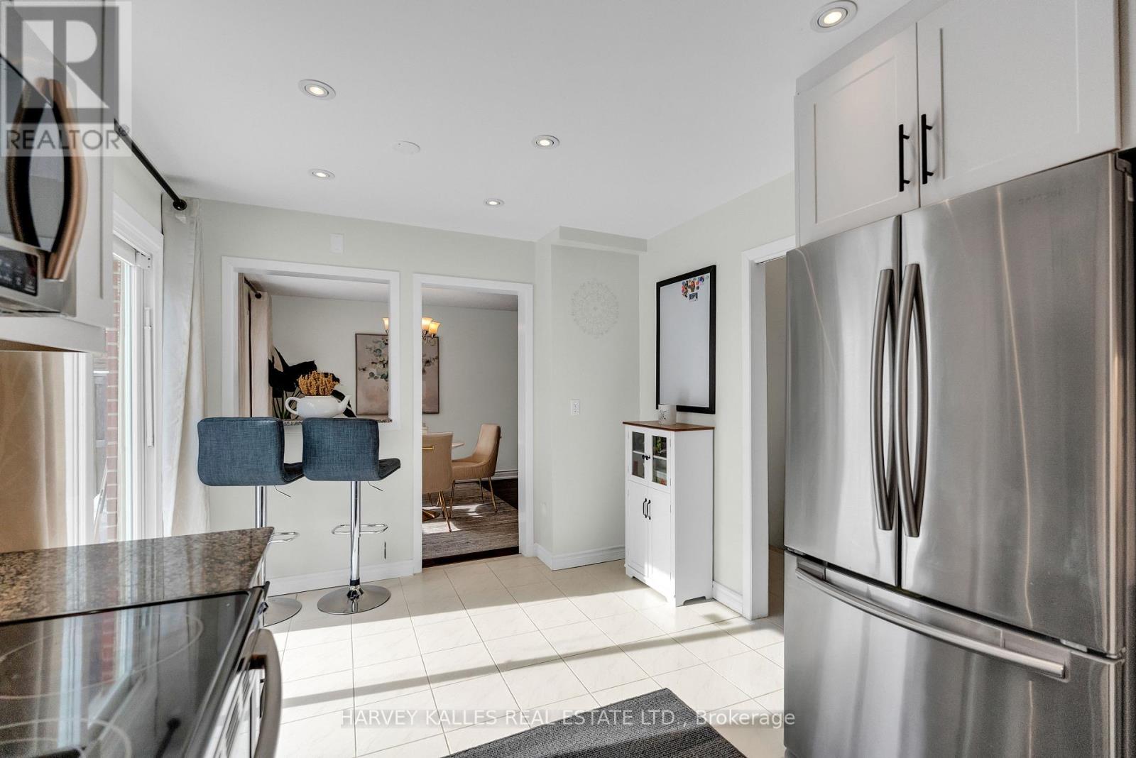 33 Ravengloss Drive, Markham, Ontario  L3T 4C8 - Photo 15 - N12794052