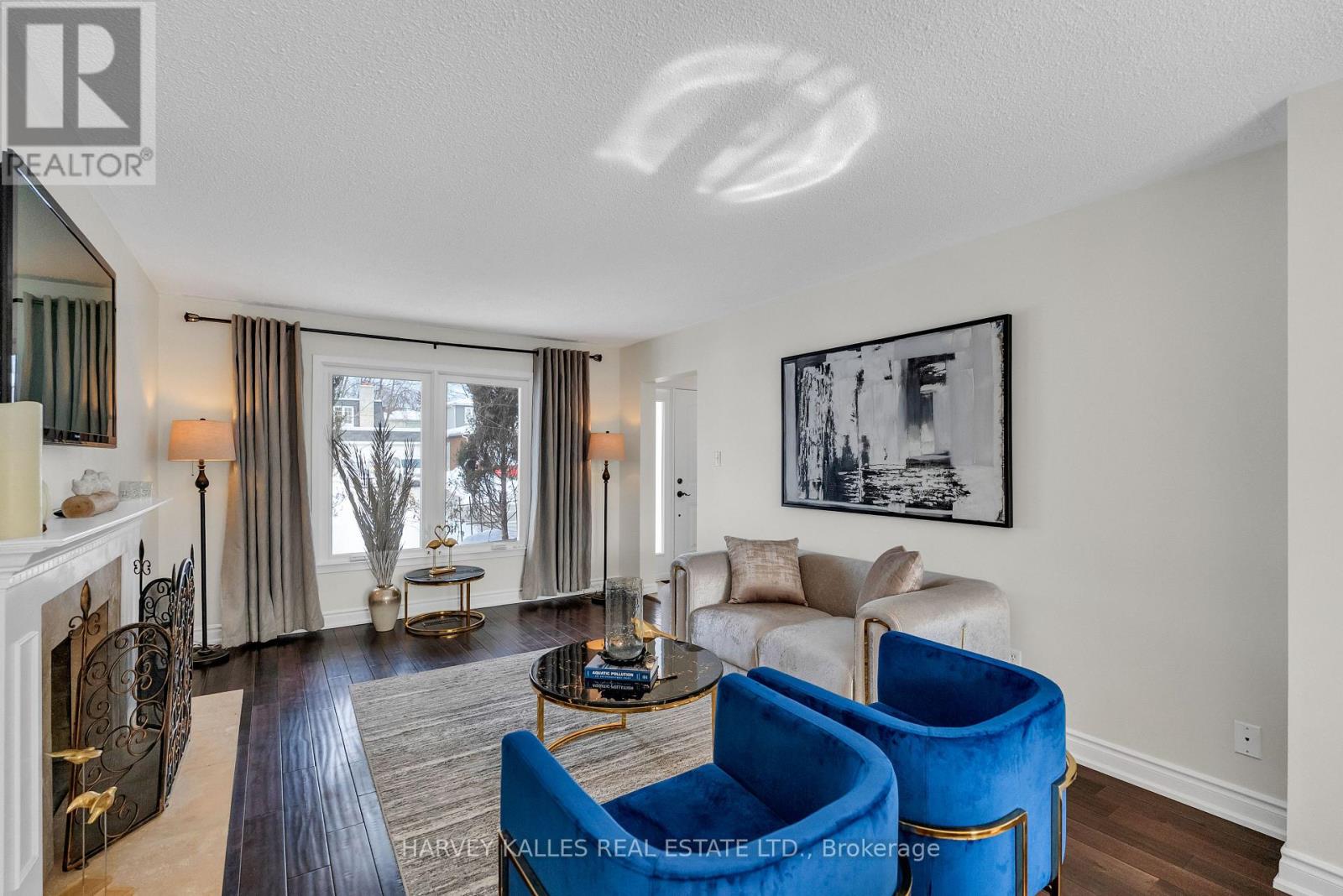 33 Ravengloss Drive, Markham, Ontario  L3T 4C8 - Photo 7 - N12794052