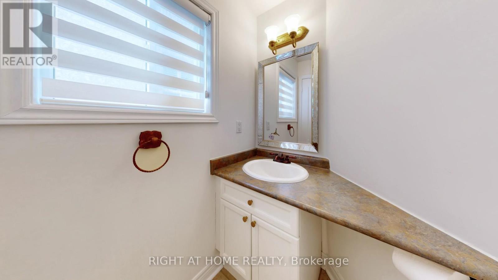 55 Hollybush Drive, Vaughan, Ontario  L6A 2H5 - Photo 10 - N12794070