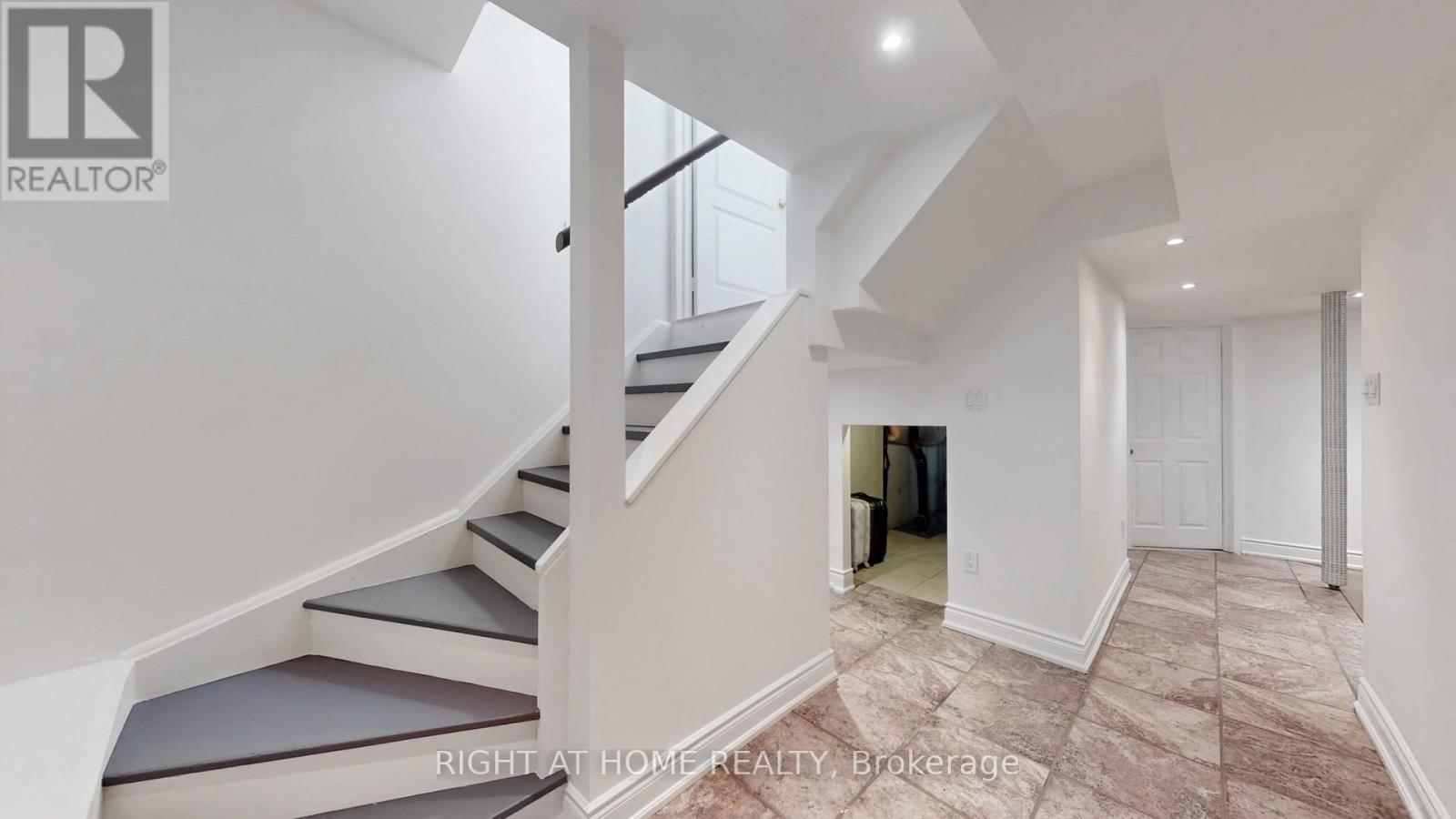 55 Hollybush Drive, Vaughan, Ontario  L6A 2H5 - Photo 18 - N12794070