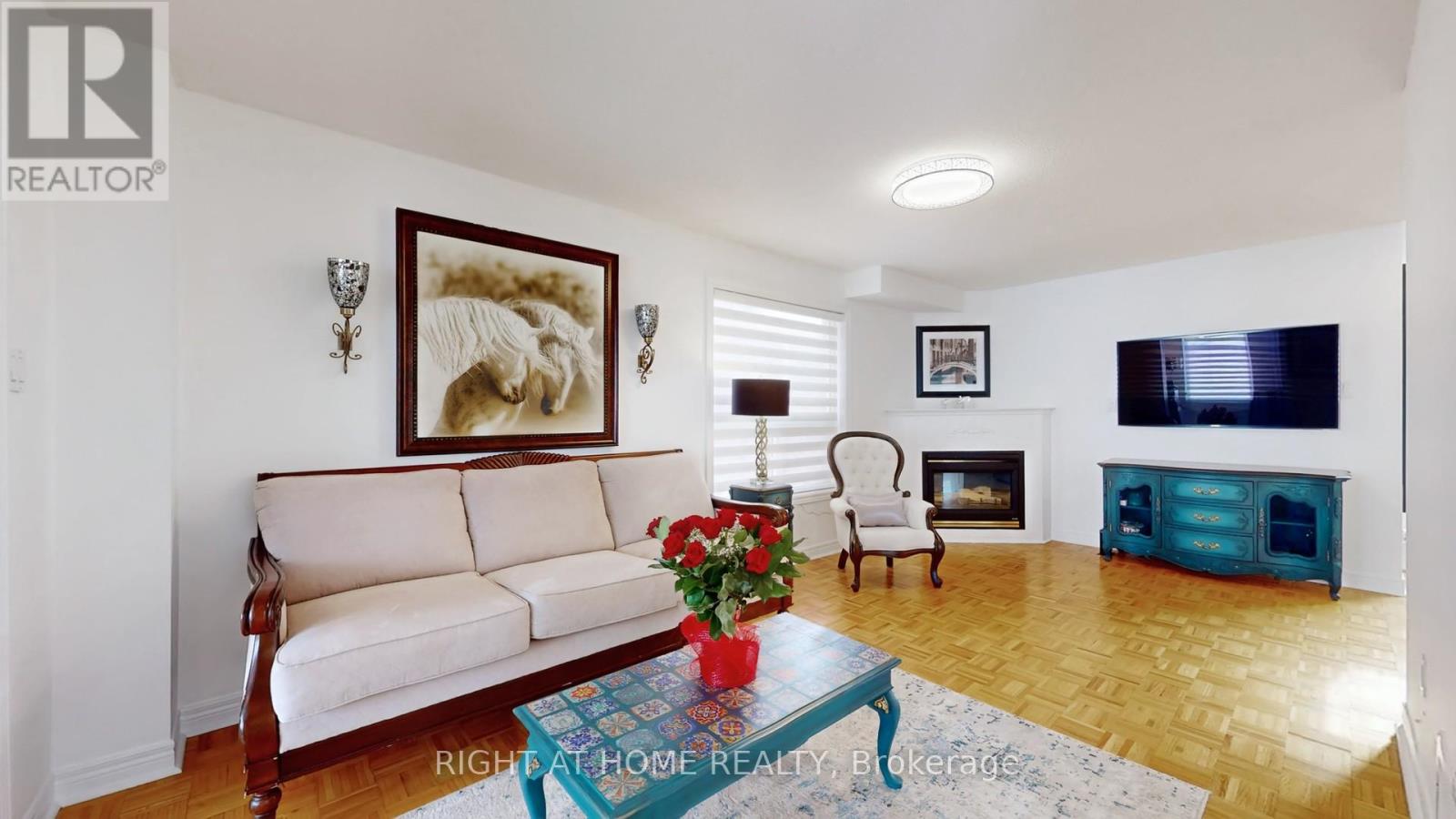 55 Hollybush Drive, Vaughan, Ontario  L6A 2H5 - Photo 2 - N12794070