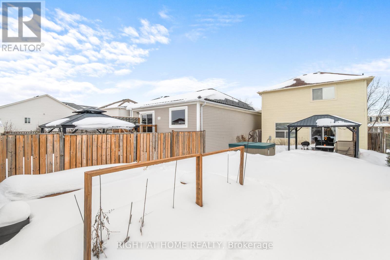 146 Maplewood Drive, Essa, Ontario  L3W 0B9 - Photo 21 - N12794104