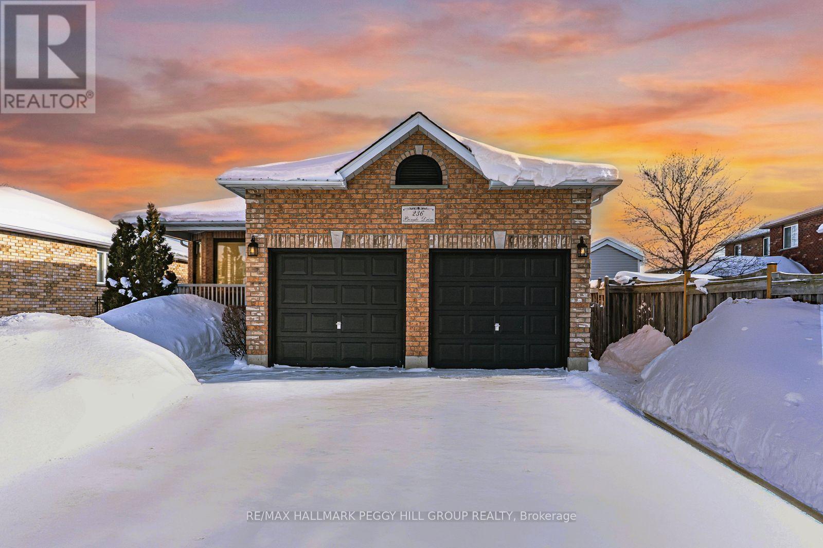 236 PRINGLE DRIVE, Barrie, Ontario