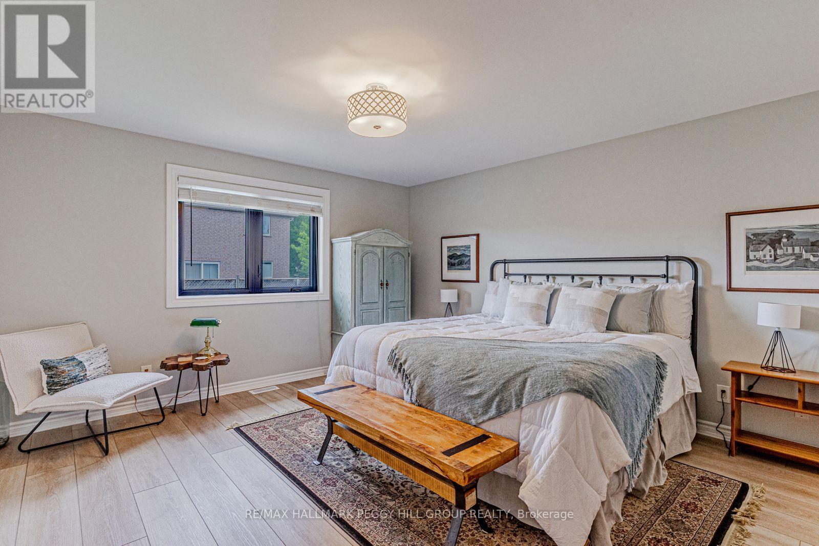 236 Pringle Drive, Barrie, Ontario  L4N 0P4 - Photo 8 - S12794098