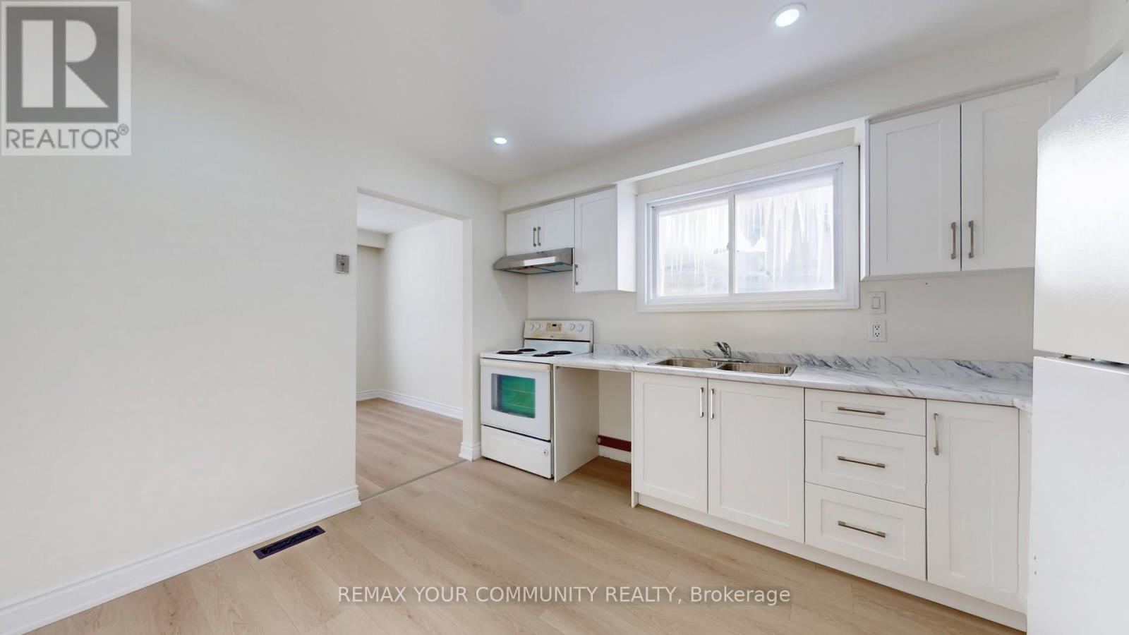 14 Lonsdale Place, Barrie, Ontario  L4M 4J1 - Photo 9 - S12794142