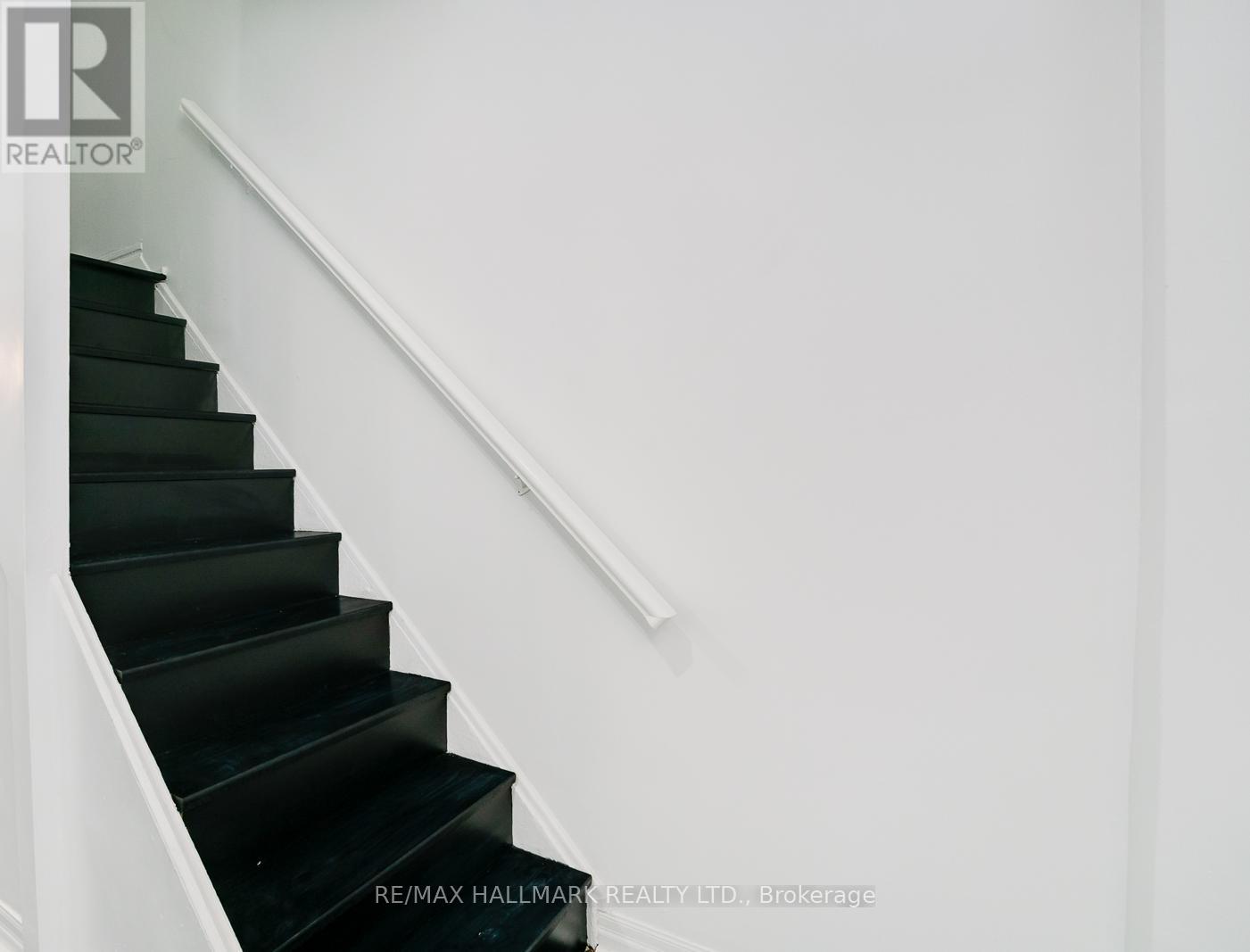 106 Willow Avenue, Toronto, Ontario  M4E 3K3 - Photo 16 - E12676532