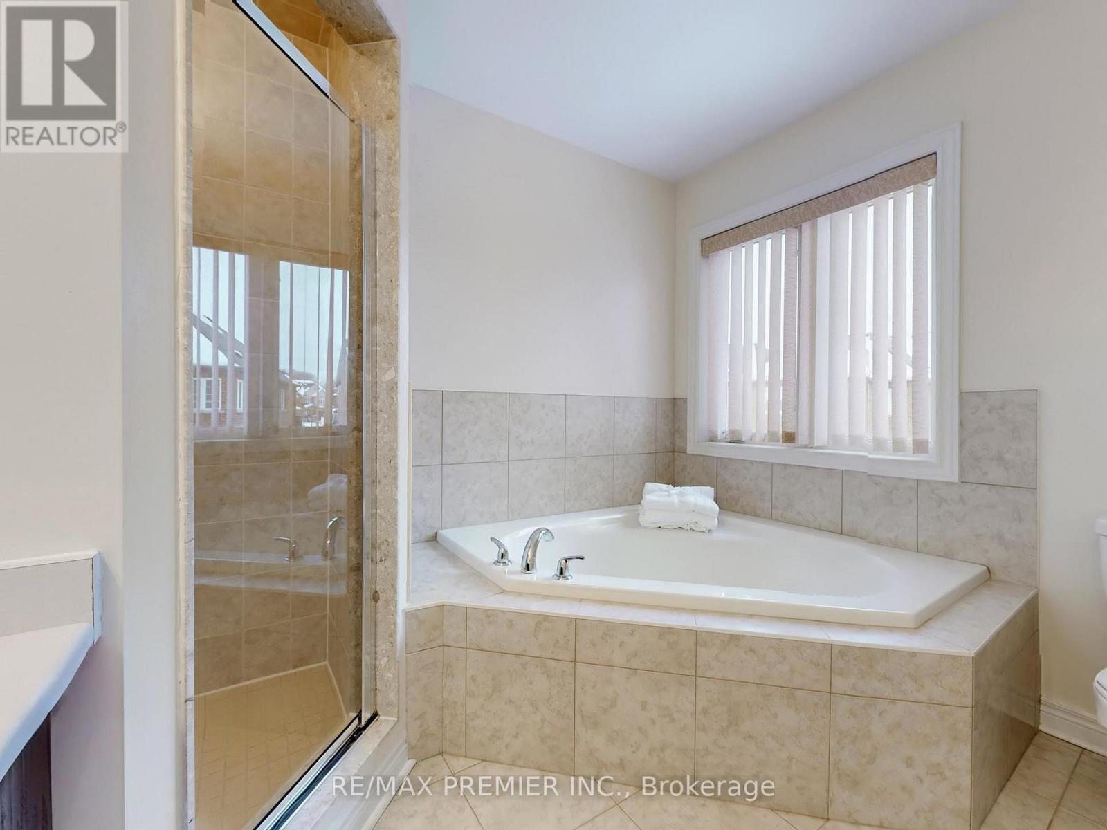 32 Blue Grouse Road, Vaughan, Ontario L6A 4B9 - Photo 19 - N12793814
