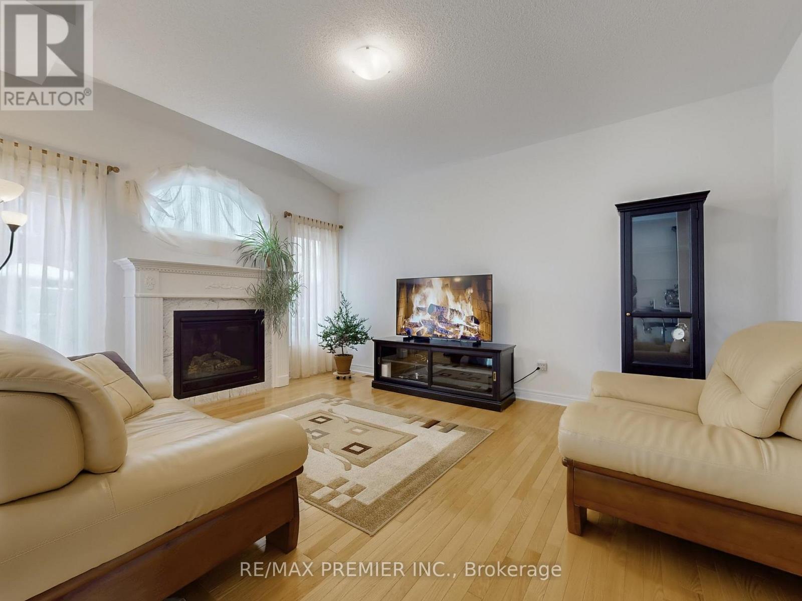 32 Blue Grouse Road, Vaughan, Ontario L6A 4B9 - Photo 5 - N12793814