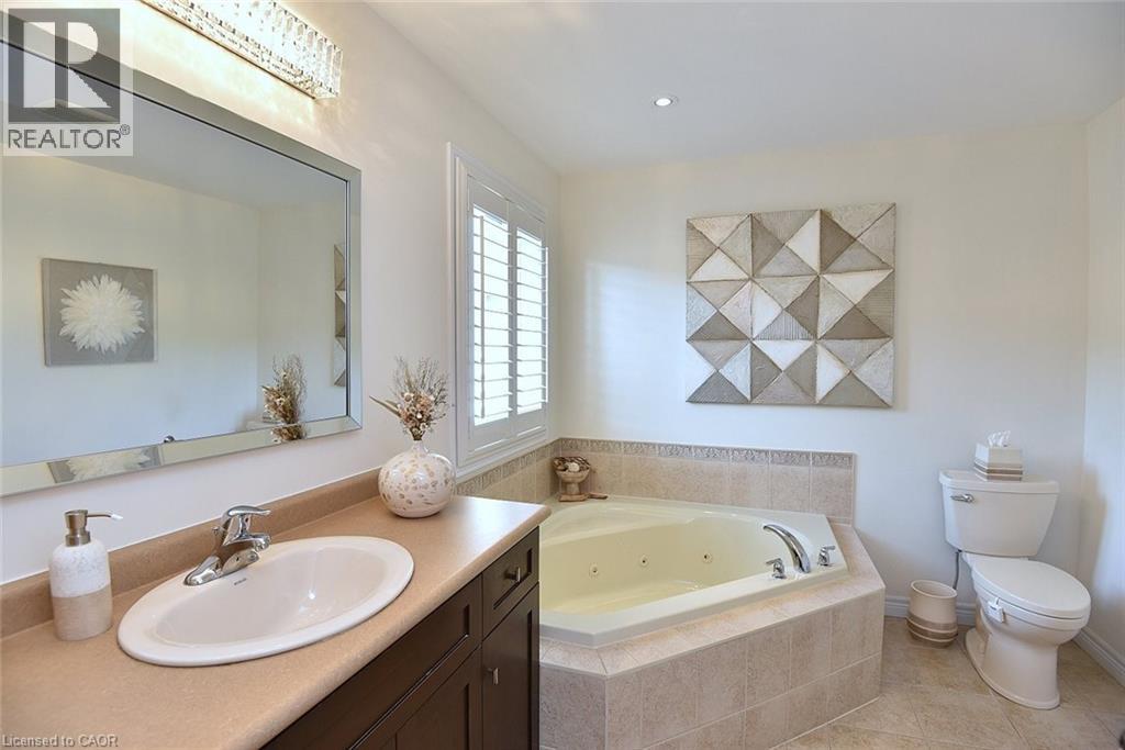 12 Degrow Crescent, Binbrook, Ontario  L0R 1C0 - Photo 33 - 40805512