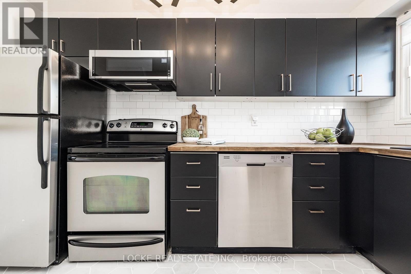 16 - 4036 Eady Court, Ottawa, Ontario  K1J 8X6 - Photo 5 - X12791402