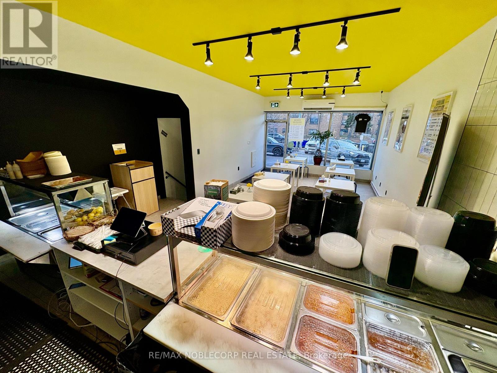 954 Wilson Avenue, Toronto, Ontario  M3K 1E7 - Photo 9 - W12793910