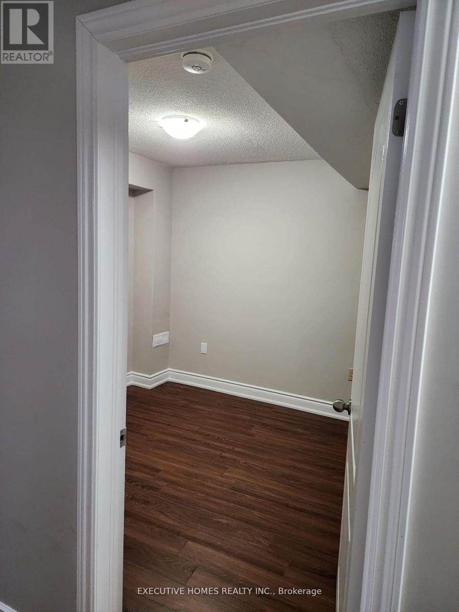 Bsmnt - 114 Porchlight Road, Brampton, Ontario  L6X 4R8 - Photo 11 - W12793916