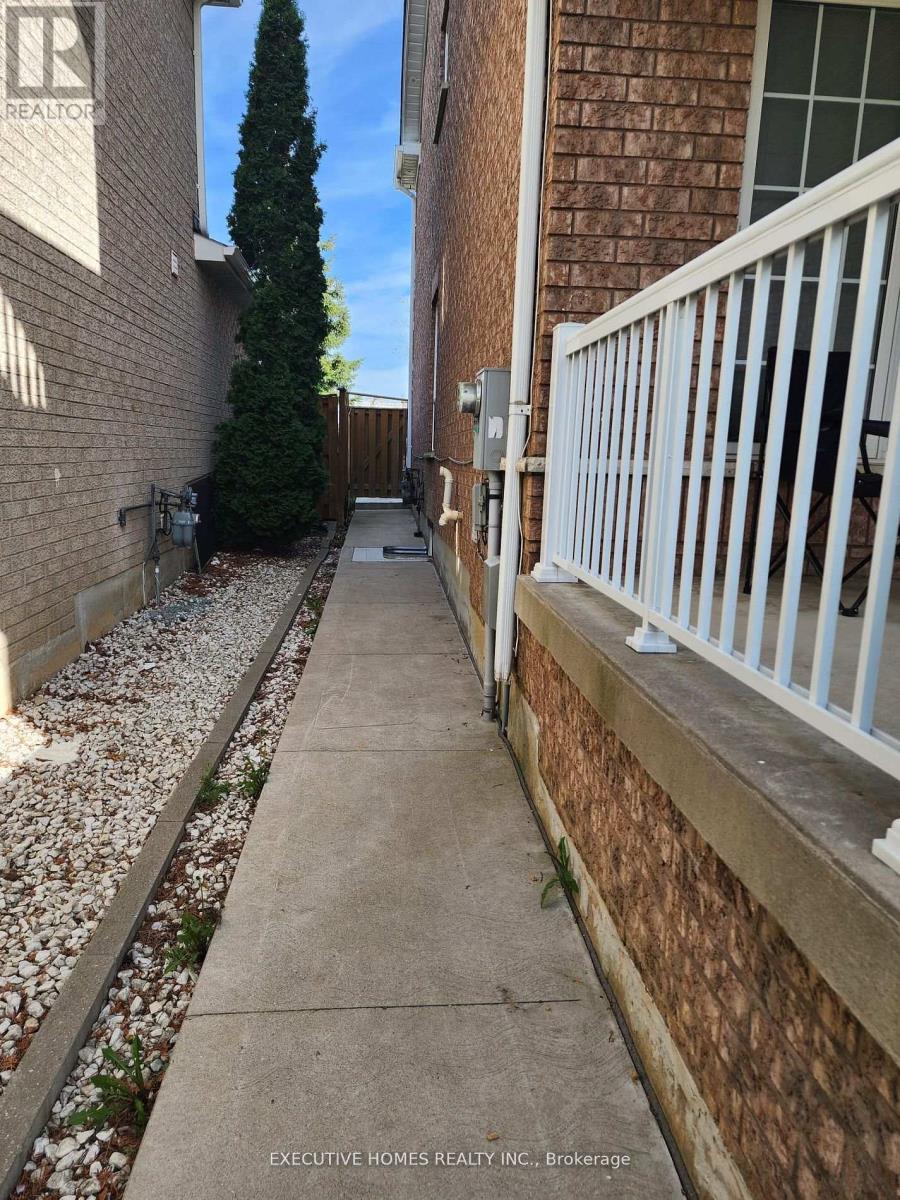 Bsmnt - 114 Porchlight Road, Brampton, Ontario  L6X 4R8 - Photo 9 - W12793916