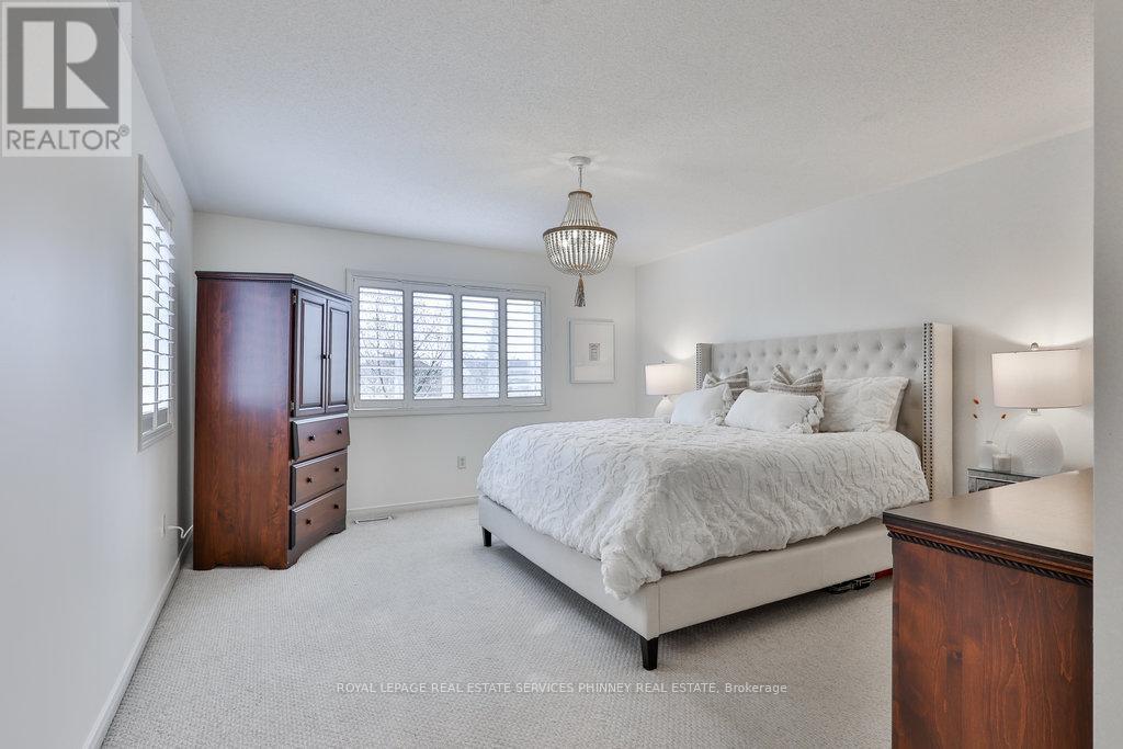 958 Irish Moss Road, Mississauga, Ontario  L5W 1W5 - Photo 16 - W12794008