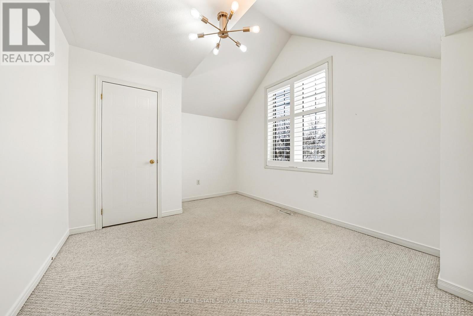 958 Irish Moss Road, Mississauga, Ontario  L5W 1W5 - Photo 20 - W12794008