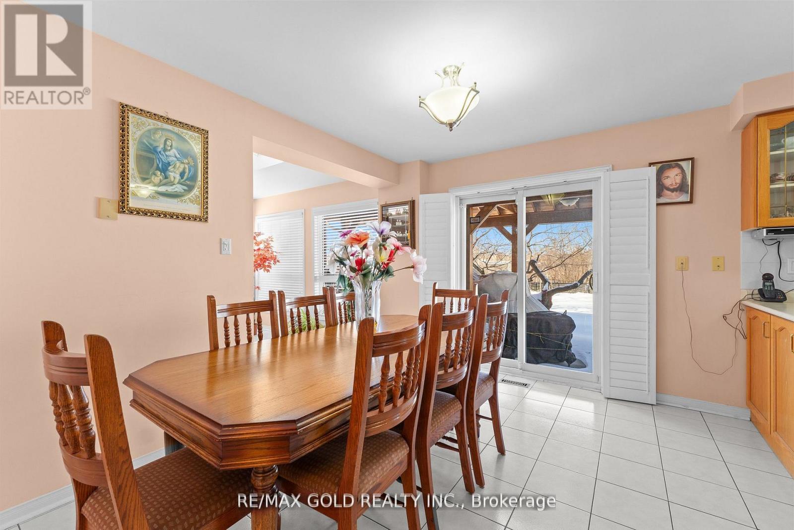 38 Mountainberry Road, Brampton, Ontario  L6R 1J3 - Photo 15 - W12794046