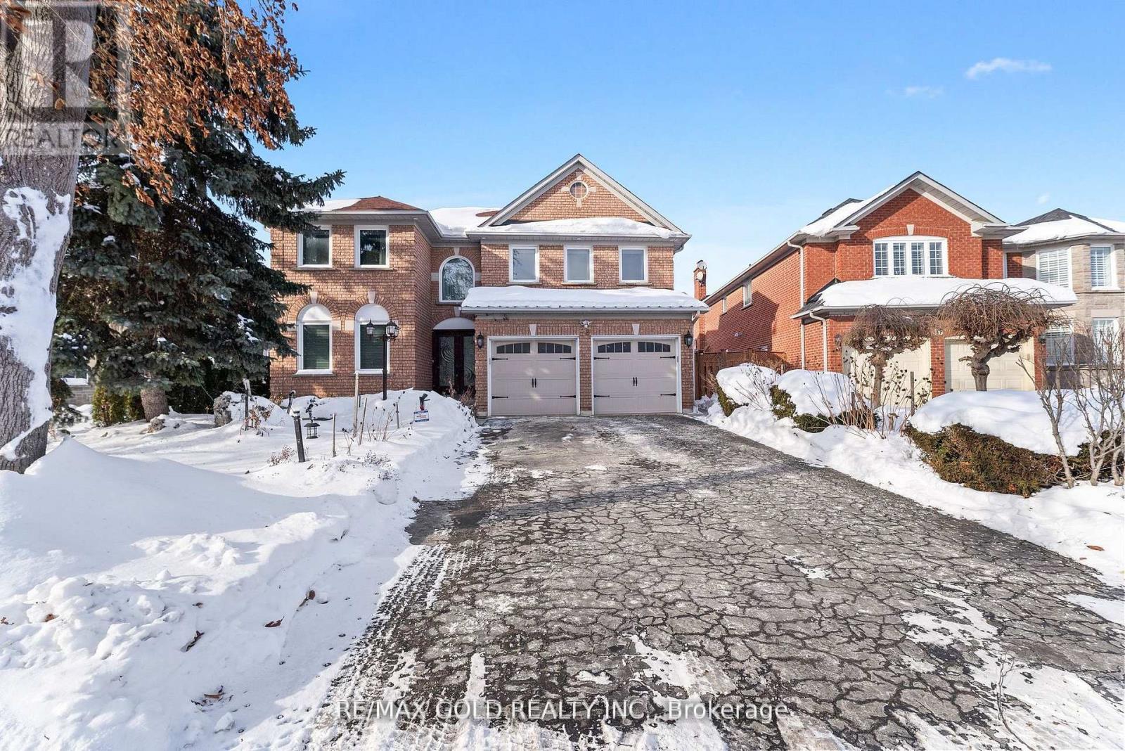 38 Mountainberry Road, Brampton, Ontario  L6R 1J3 - Photo 2 - W12794046