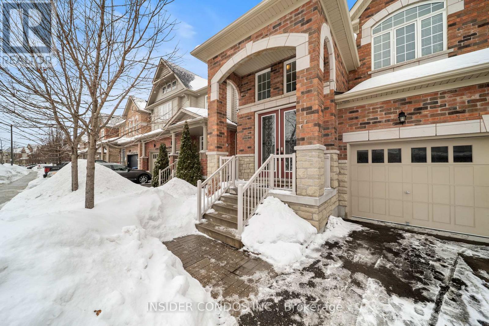 185 Bonnieglen Farm Boulevard, Caledon, Ontario  L6P 1K7 - Photo 5 - W12794054