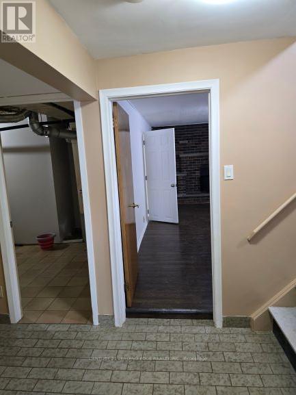 Lower - 12 Bamford Crescent, Toronto, Ontario  M3N 1T8 - Photo 13 - W12794066