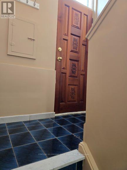 Lower - 12 Bamford Crescent, Toronto, Ontario  M3N 1T8 - Photo 15 - W12794066