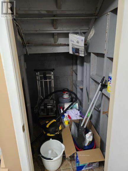 Lower - 12 Bamford Crescent, Toronto, Ontario  M3N 1T8 - Photo 17 - W12794066