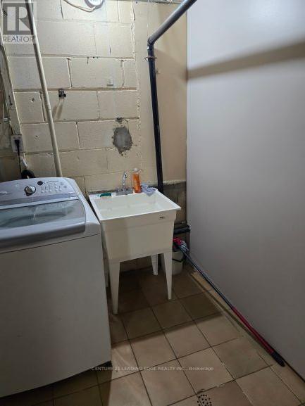 Lower - 12 Bamford Crescent, Toronto, Ontario  M3N 1T8 - Photo 25 - W12794066