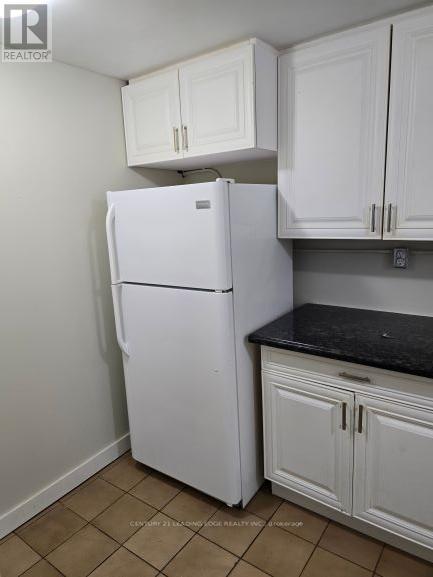 Lower - 12 Bamford Crescent, Toronto, Ontario  M3N 1T8 - Photo 36 - W12794066