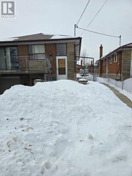 Lower - 12 Bamford Crescent, Toronto, Ontario  M3N 1T8 - Photo 5 - W12794066