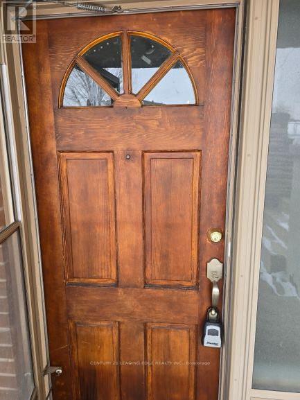 Lower - 12 Bamford Crescent, Toronto, Ontario  M3N 1T8 - Photo 8 - W12794066