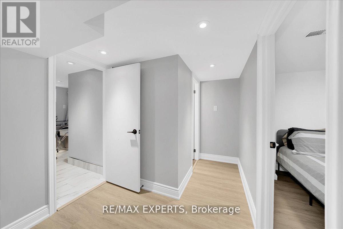 60 Anthony Road, Toronto, Ontario  M3K 1B3 - Photo 31 - W12794106