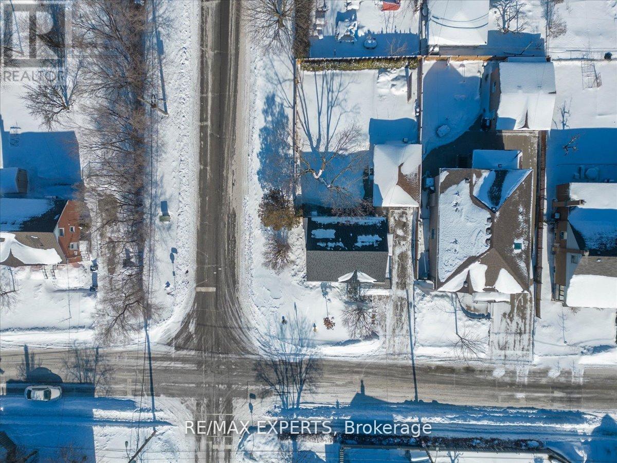 60 Anthony Road, Toronto, Ontario  M3K 1B3 - Photo 5 - W12794106