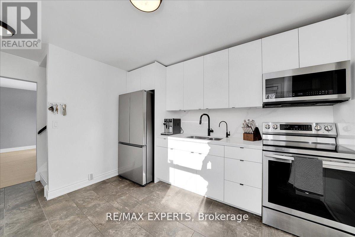 60 Anthony Road, Toronto, Ontario  M3K 1B3 - Photo 9 - W12794106