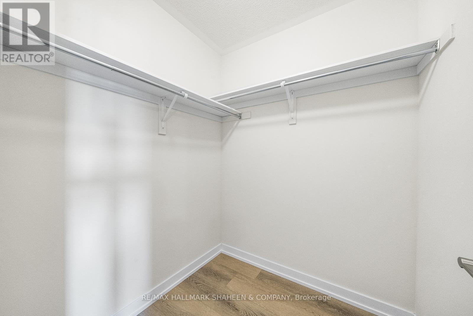 1354 Kaniv Street, Oakville, Ontario  L6M 5R3 - Photo 35 - W12794108