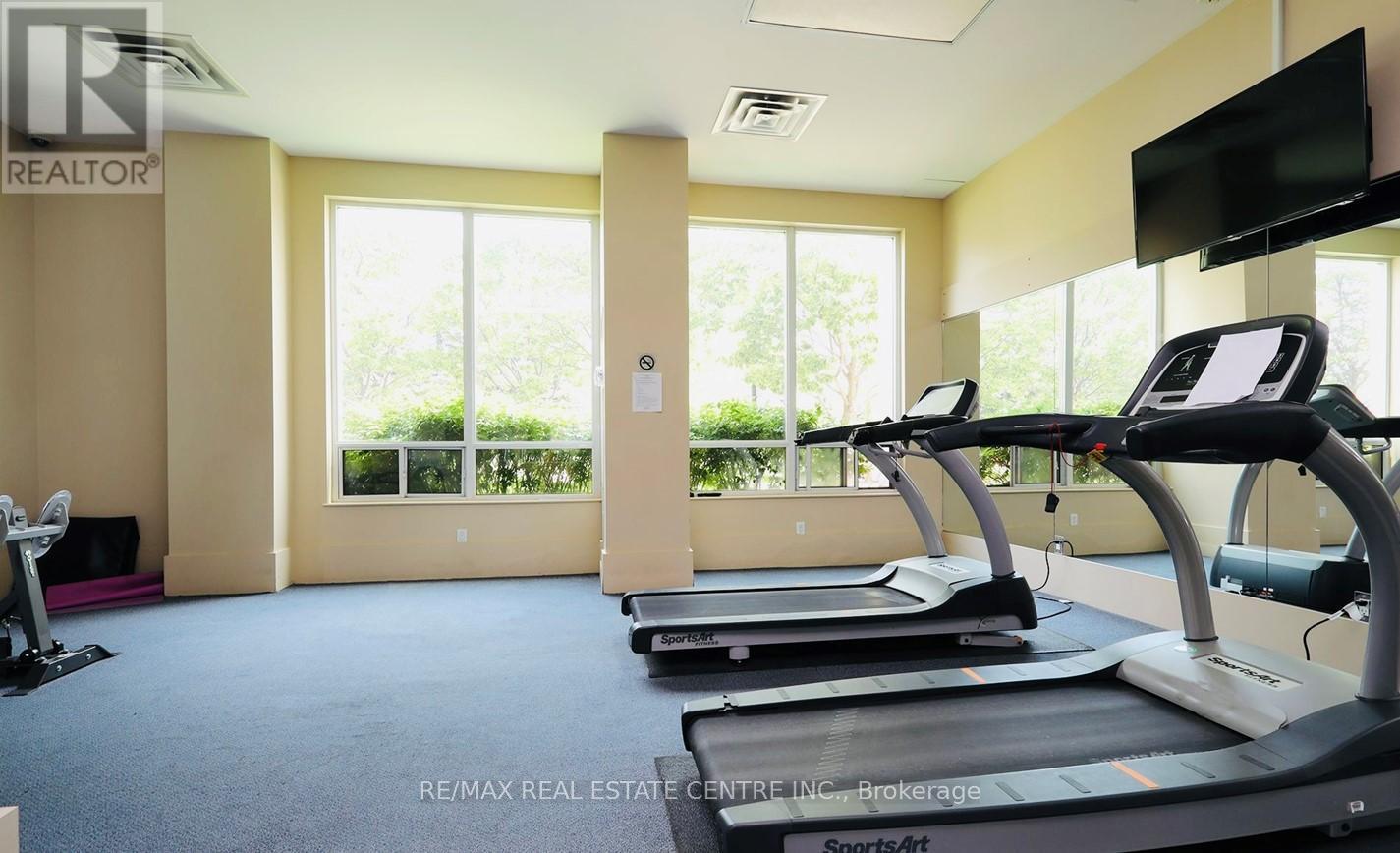 1901 - 1359 Rathburn Road, Mississauga, Ontario L4W 5P7 - Photo 24 - W12794116