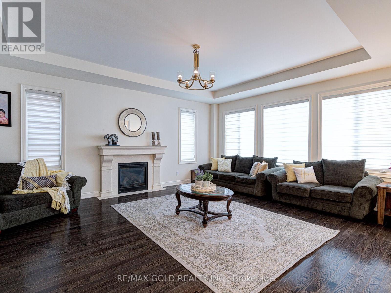 25 Leo Austin Road, Brampton, Ontario  L6P 4C4 - Photo 10 - W12794120