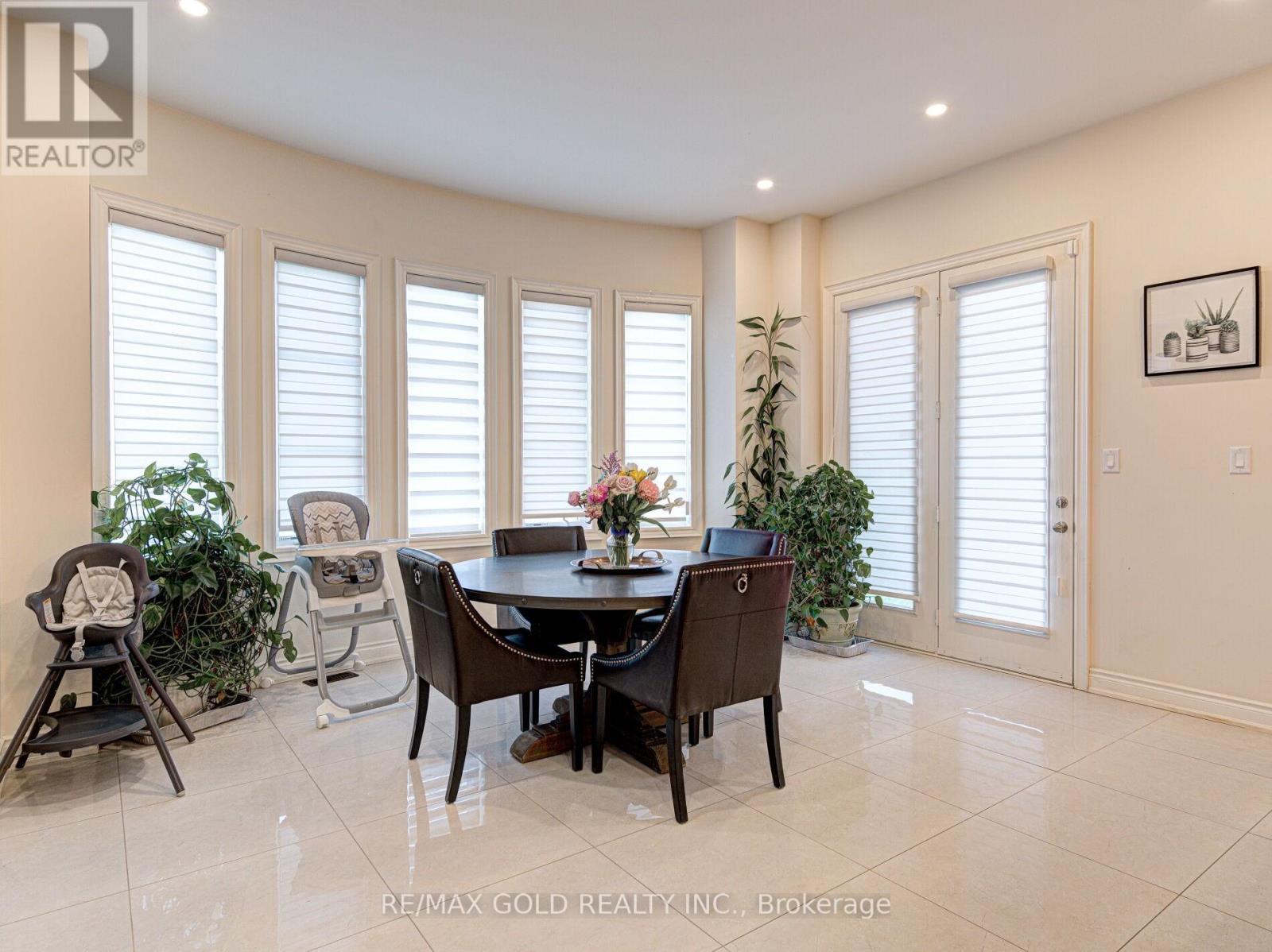 25 Leo Austin Road, Brampton, Ontario  L6P 4C4 - Photo 15 - W12794120