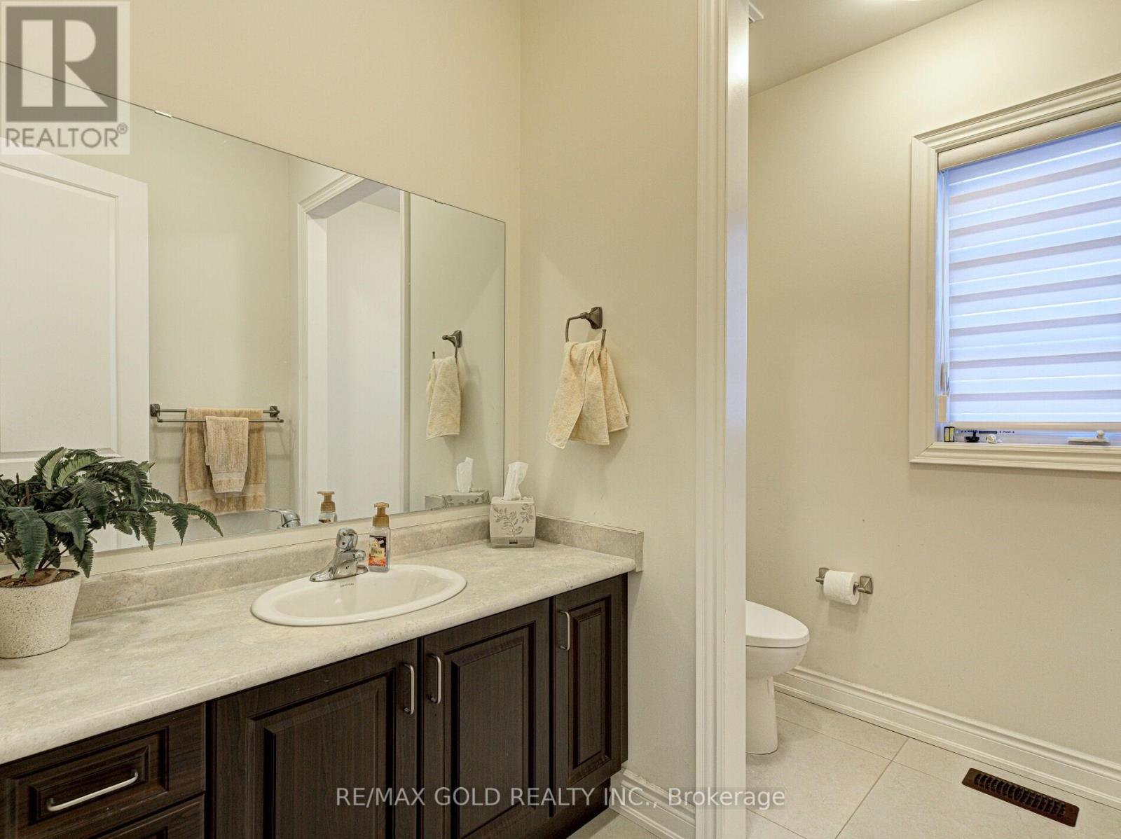 25 Leo Austin Road, Brampton, Ontario  L6P 4C4 - Photo 17 - W12794120