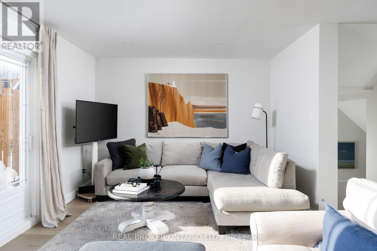 23 - 61 Sarah Lane, Oakville, Ontario  L6L 3V2 - Photo 4 - W12794122