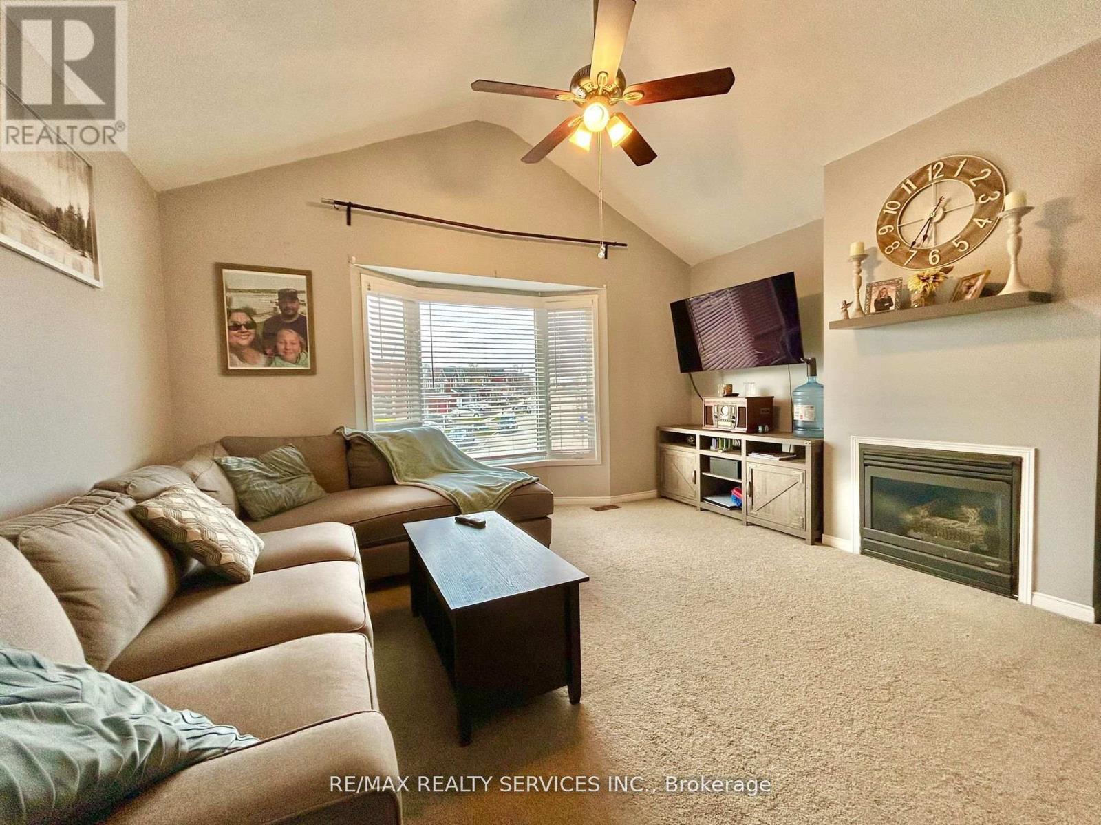 411 Jay Crescent, Orangeville, Ontario  L9W 4Z1 - Photo 9 - W12794126