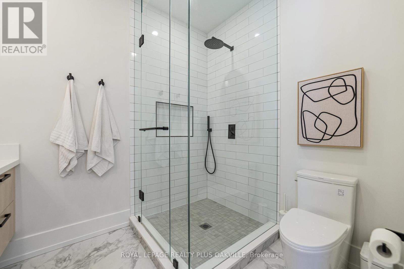 2057 Salvator Boulevard, Oakville, Ontario  L6L 1M9 - Photo 29 - W12794130