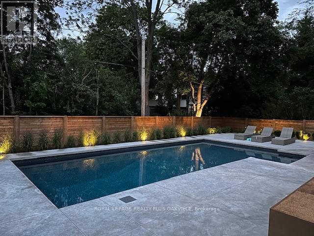 2057 Salvator Boulevard, Oakville, Ontario  L6L 1M9 - Photo 48 - W12794130