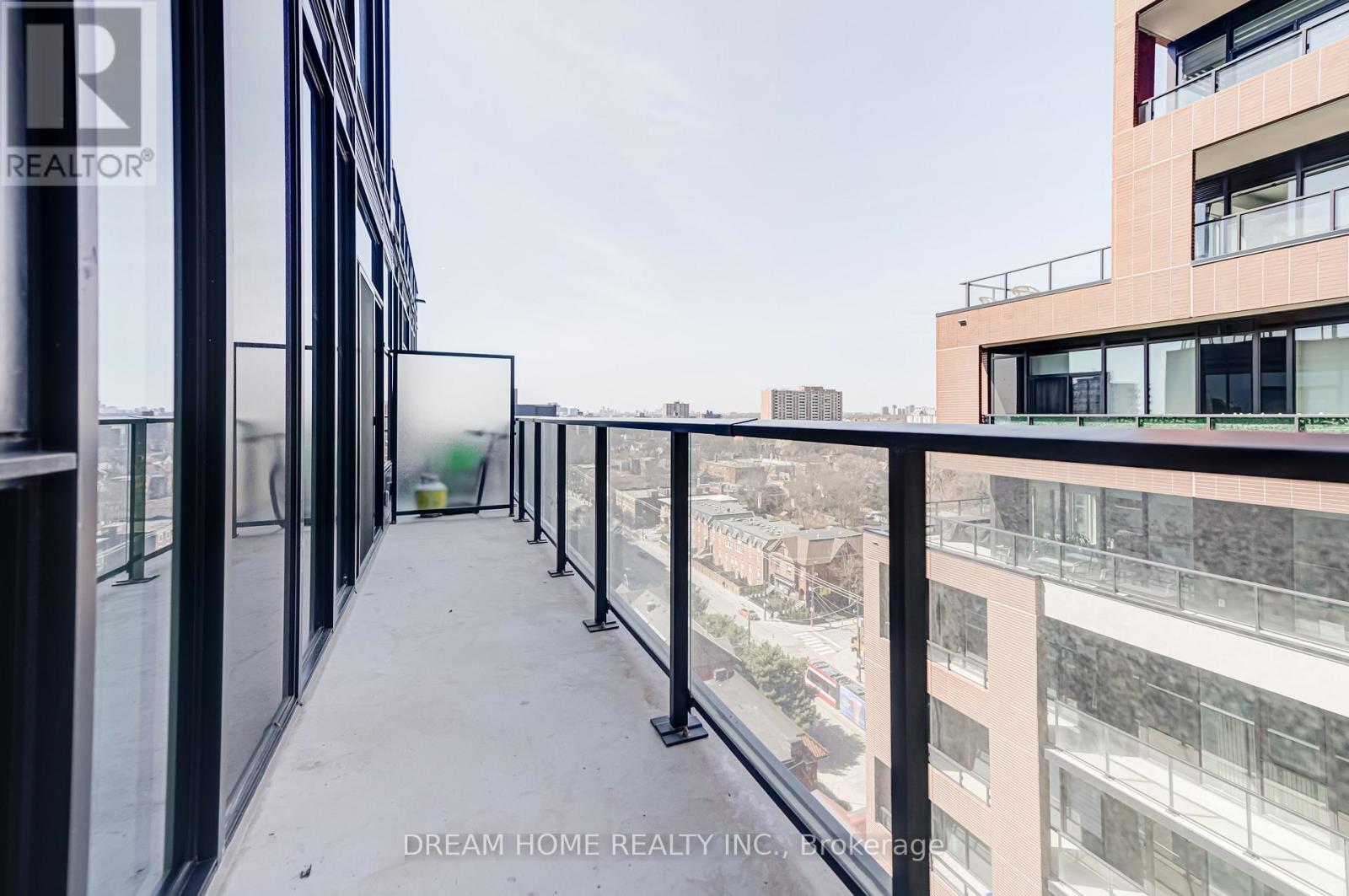 270 Dufferin Street, Toronto, Ontario  M6K 0H8 - Photo 26 - W12794136