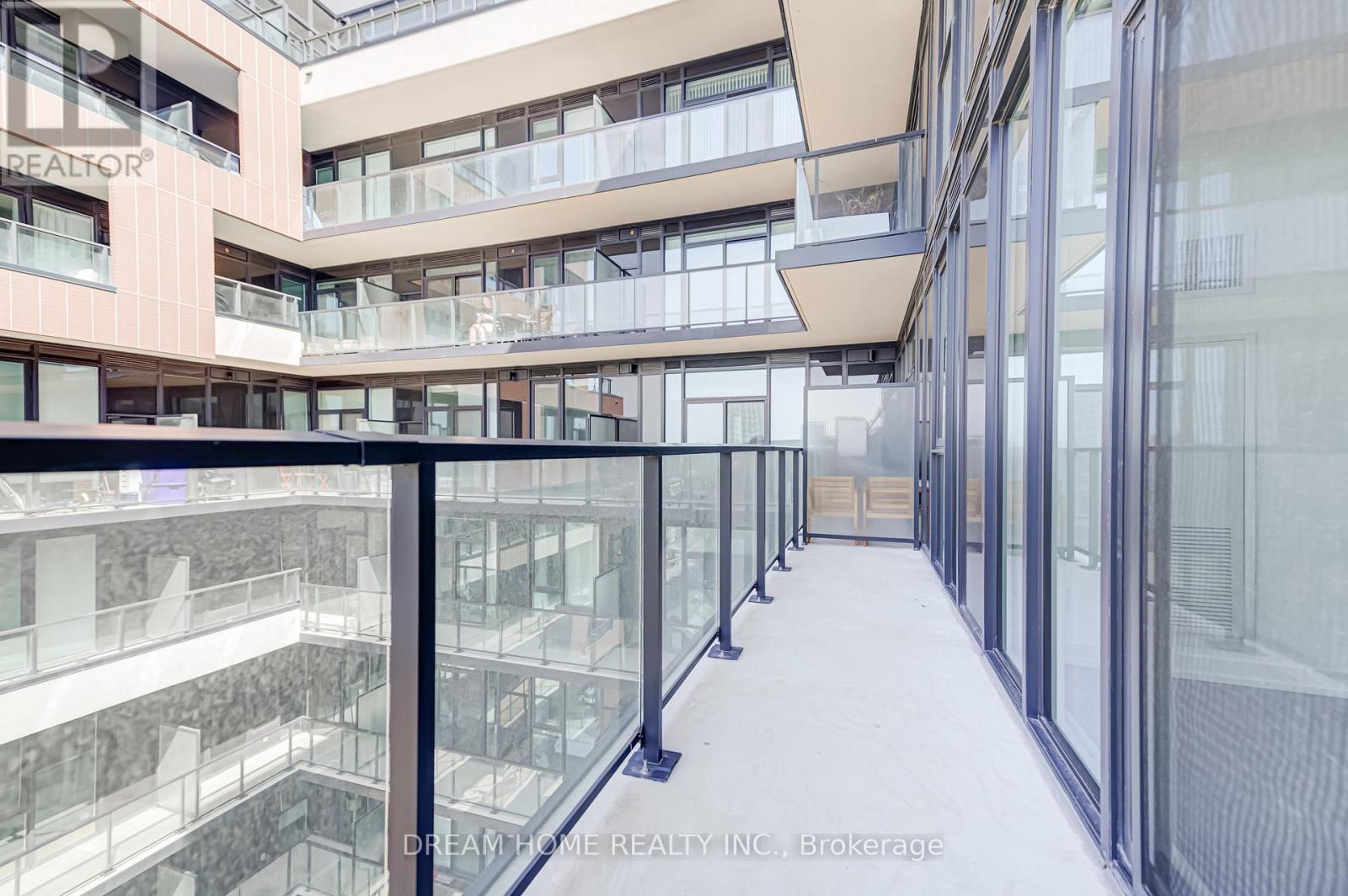 270 Dufferin Street, Toronto, Ontario  M6K 0H8 - Photo 27 - W12794136