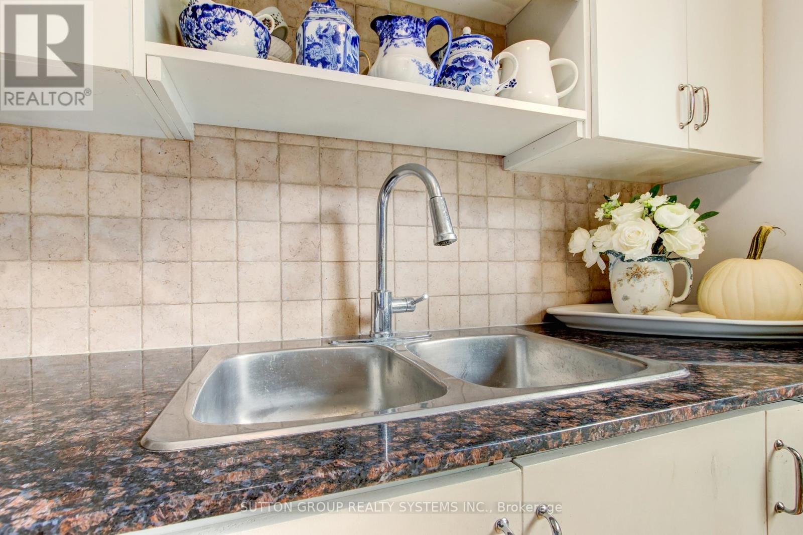 85 - 119b The Queensway, Toronto, Ontario M6S 5B7 - Photo 20 - W12794162