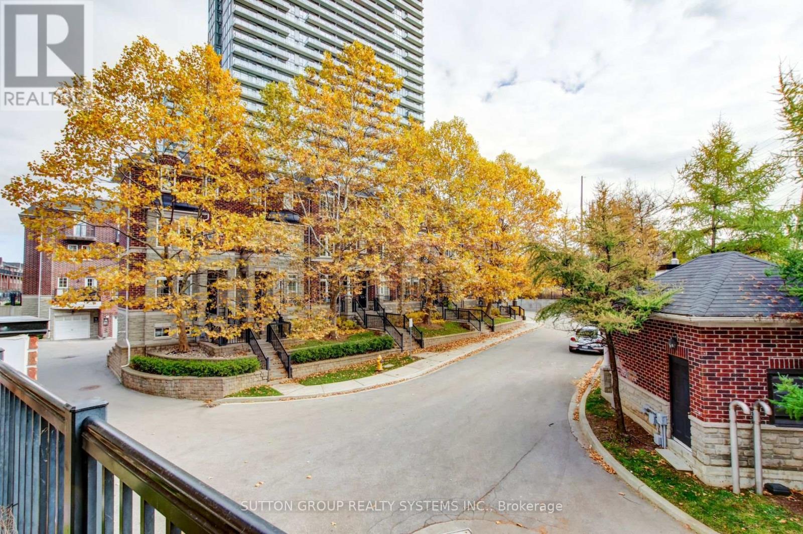 85 - 119b The Queensway, Toronto, Ontario M6S 5B7 - Photo 42 - W12794162