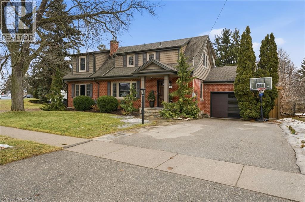 86 ELM Street, Brantford, Ontario