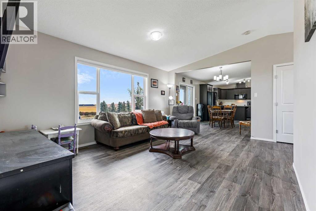 241003 Range Road 235, Rural Wheatland County, Alberta  T1P 2B5 - Photo 9 - A2261308